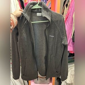 Grey women’s Columbia fleece
